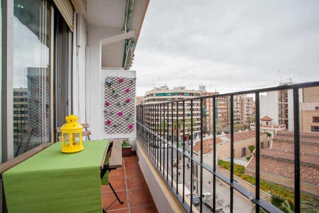 Reus, Lovely Flat Close To Center Valencia Bagian luar foto