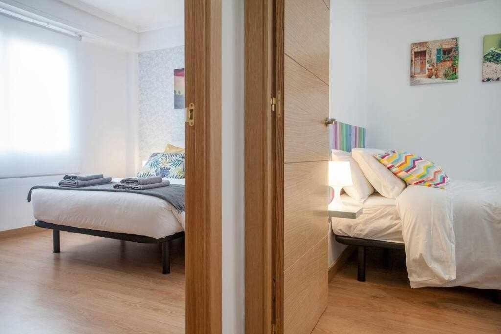 Reus, Lovely Flat Close To Center Valencia Bagian luar foto