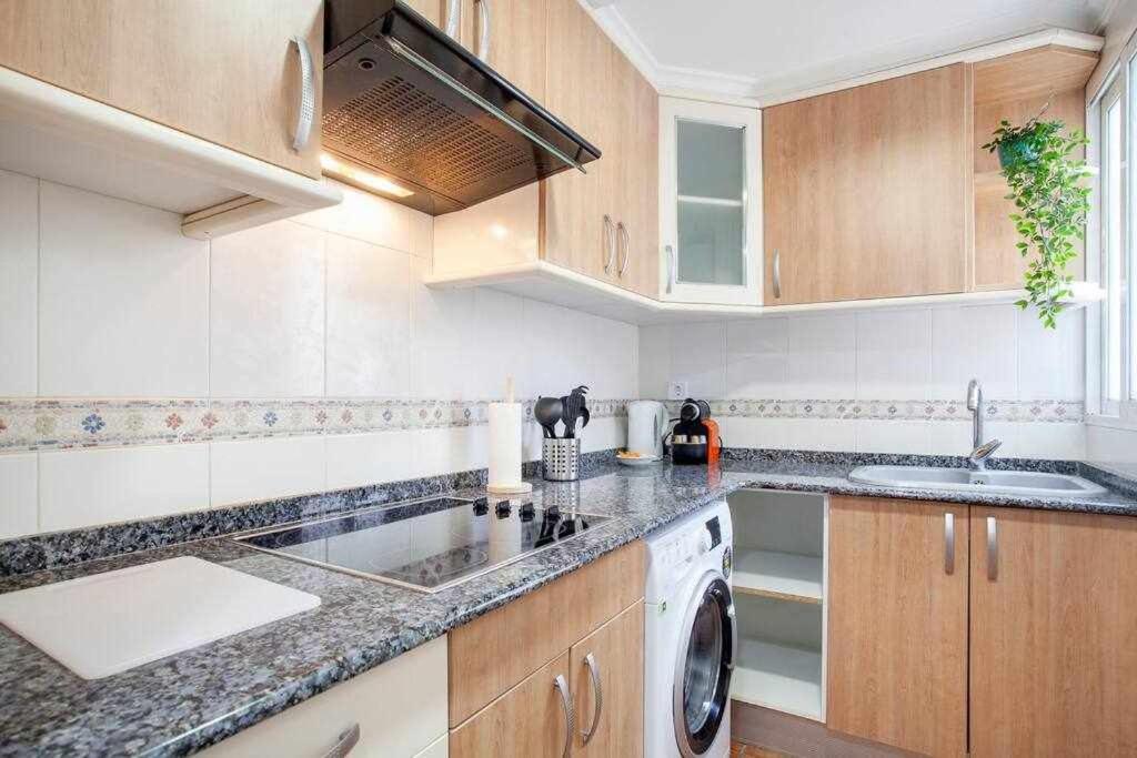 Reus, Lovely Flat Close To Center Valencia Bagian luar foto