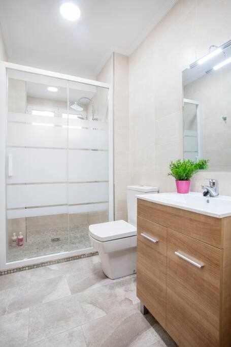 Reus, Lovely Flat Close To Center Valencia Bagian luar foto